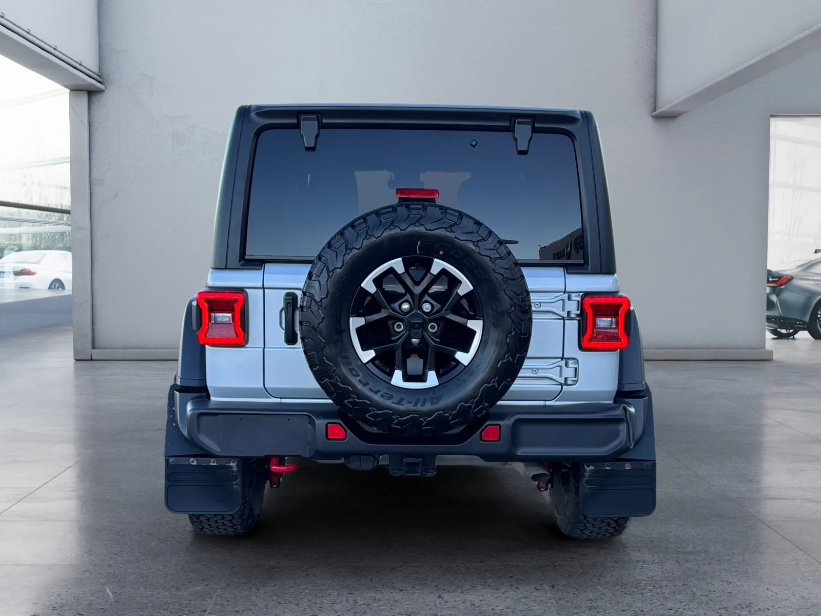 Used 2024 Silver Zynith Jeep Rubicon image 4