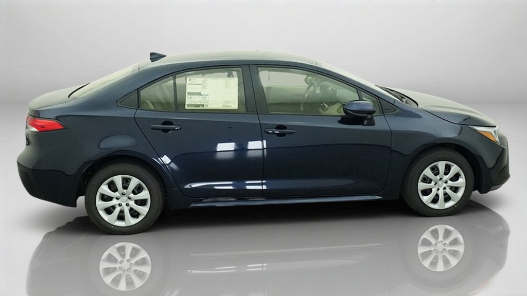 New 2027 Blueprint Toyota Hybrid LE image 7