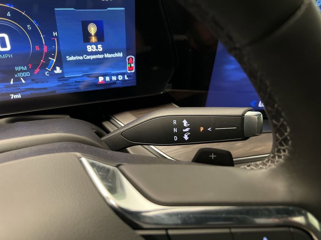 2026 Chevrolet Suburban Premier - Photo 19