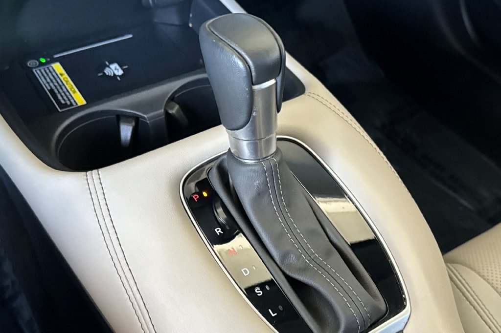Used 2025 Lunar Silver Metallic Honda EX-L image 25