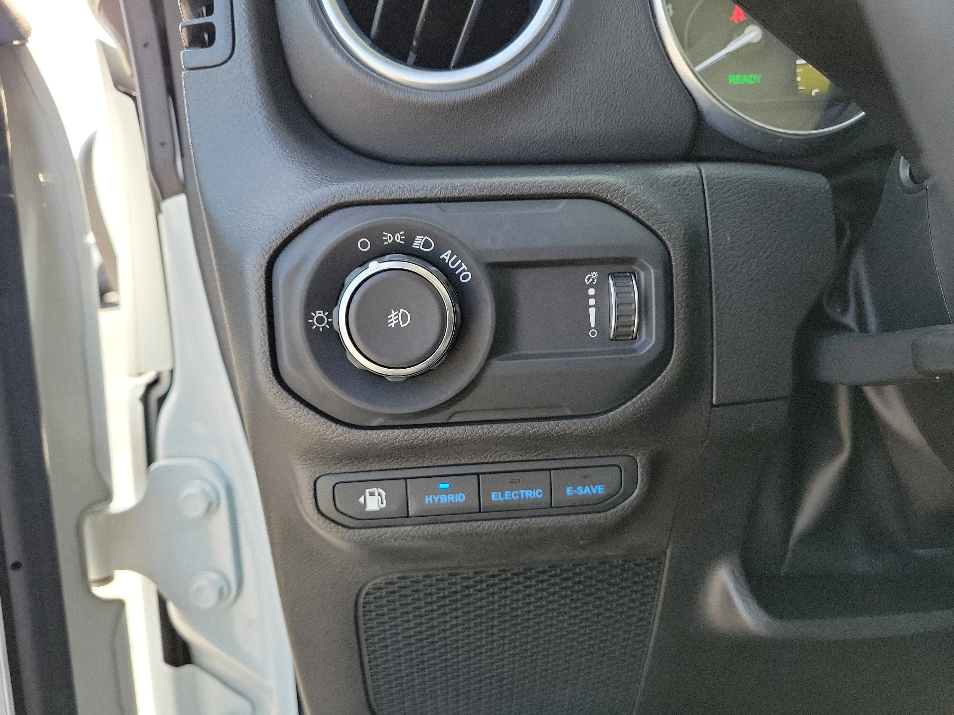 Used 2023 Bright White Clearcoat Jeep Sahara image 21
