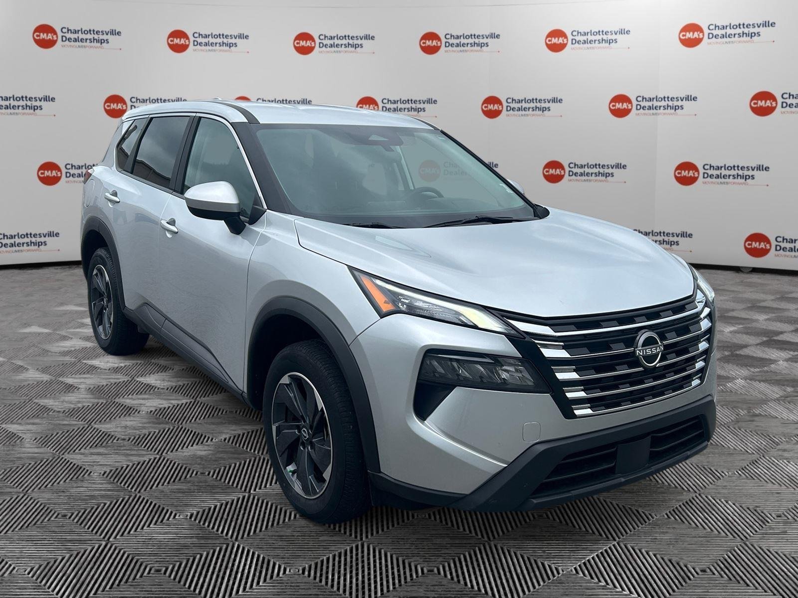 Used 2024 Brilliant Silver Metallic Nissan SV image 7