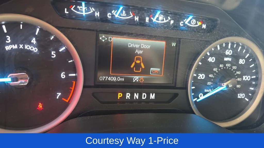 Used 2018 Gray Ford XLT image 13