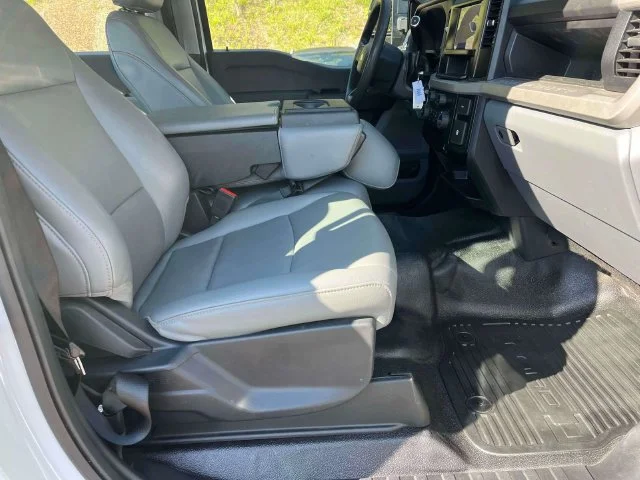 Certified Used 2026 Oxford White Ford XL image 24