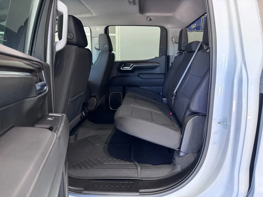 2023 Chevrolet Silverado 1500 RST - Photo 12