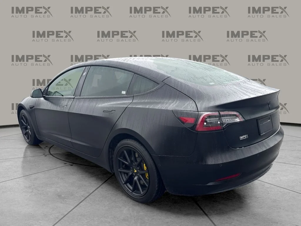 Used 2022 Black Tesla Long Range image 2