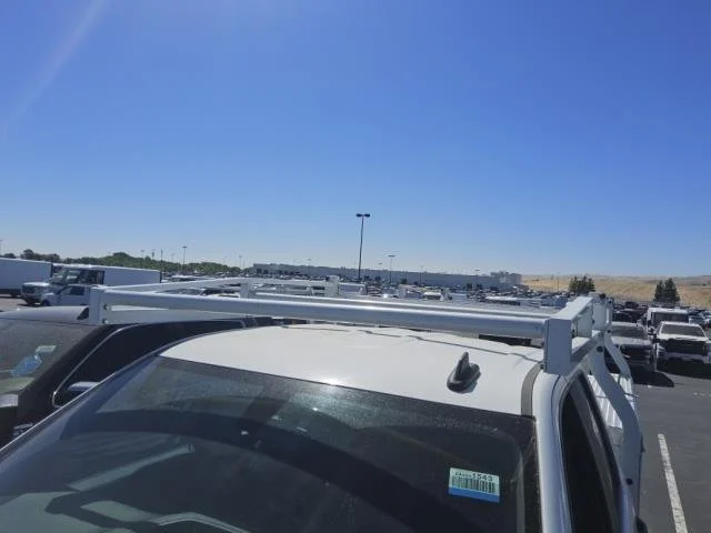 Used 2023 SUMMIT WHITE GMC Pro image 9