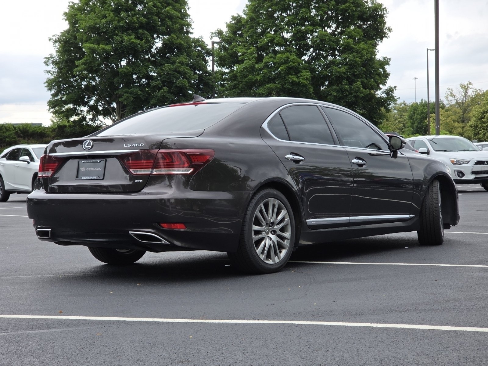 Used 2015 Pearl Lexus 460 image 23