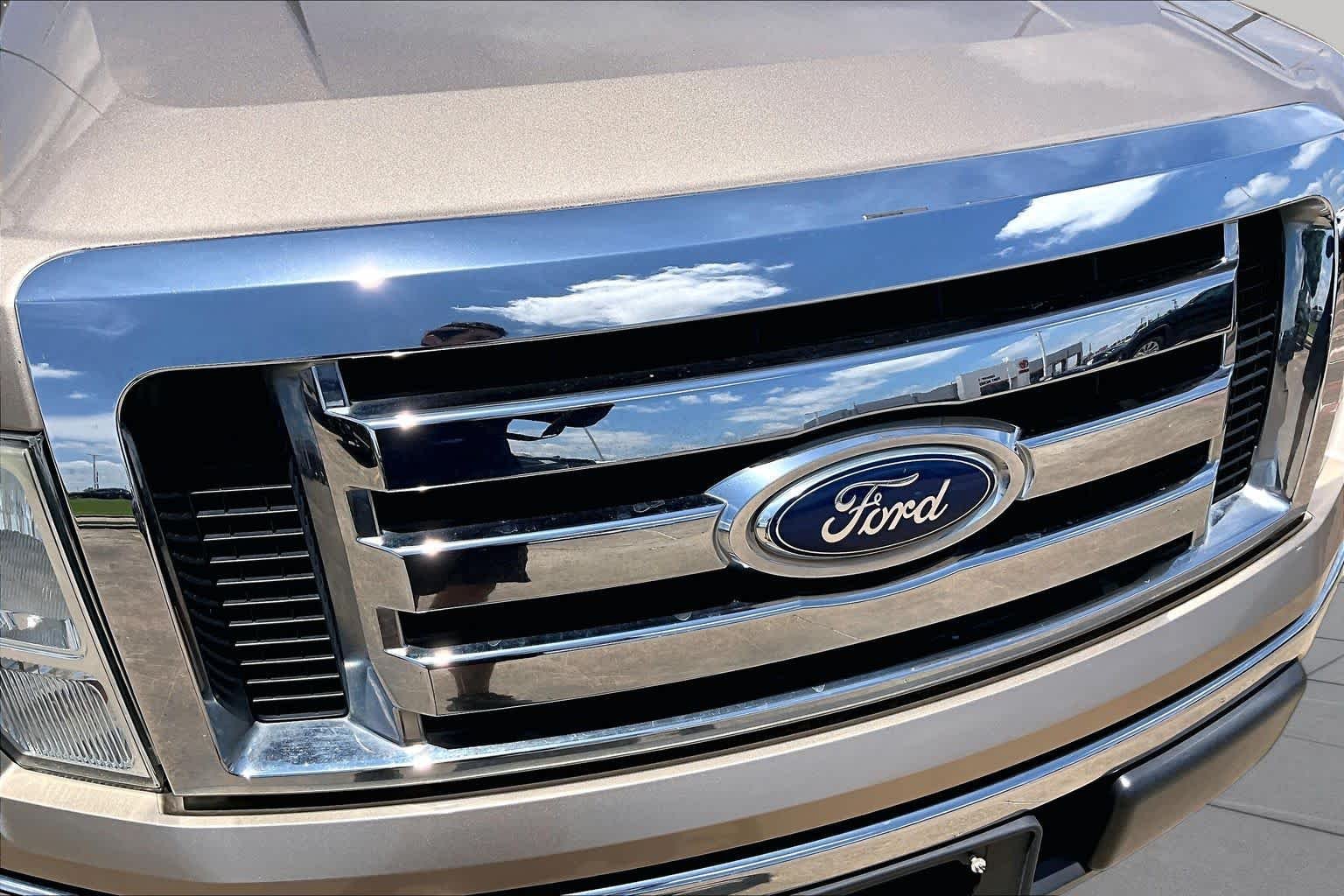 Used 2012 Pale Adobe Metallic Ford XLT image 28