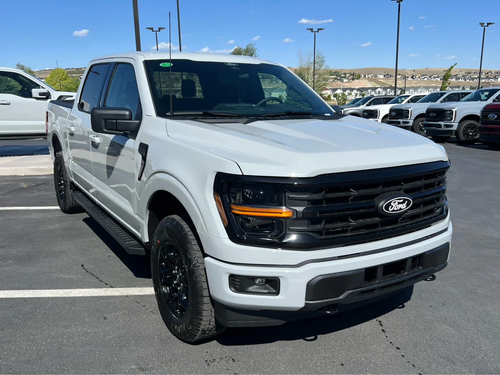 New 2026 Avalanche Ford XLT image 4