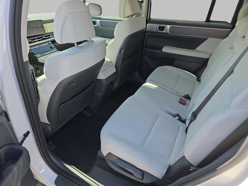 New 2026 Serenity White Hyundai SE image 21