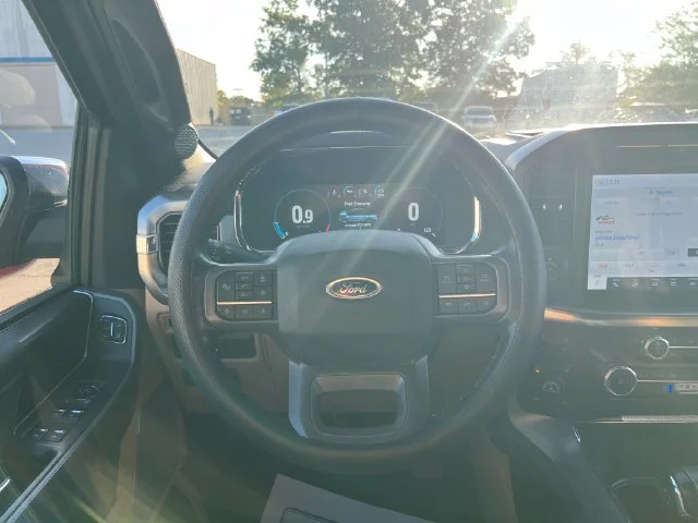 Used 2023 Gray Ford Lariat image 17