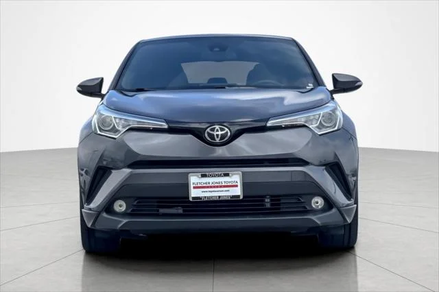 Certified Used 2018 Magnetic Gray Metallic Toyota XLE Premium image 8