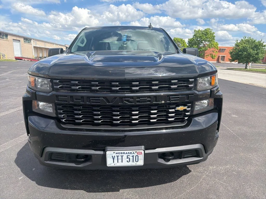 Used 2019 Chevrolet Silverado 1500 Custom with VIN 3GCPYBEH3KG312944 for sale in Kansas City