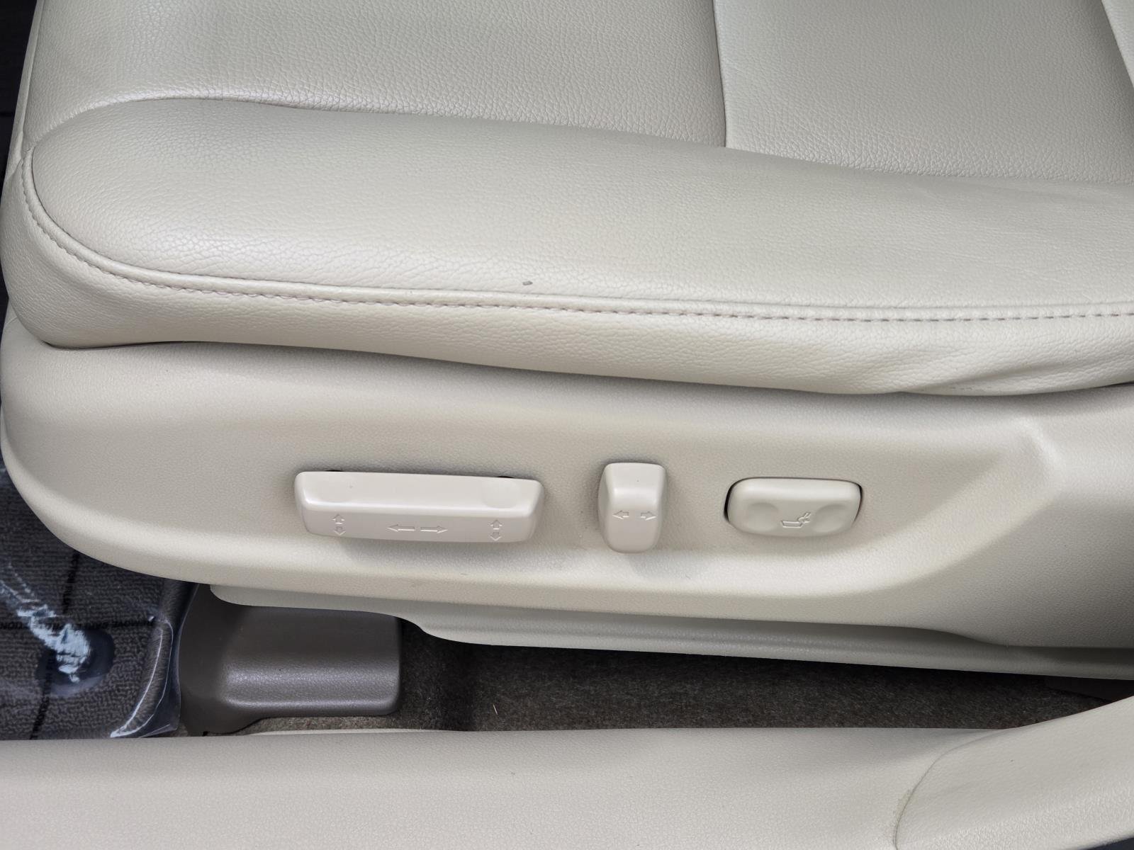 Used 2016 White Diamond Pearl Acura BASE image 34