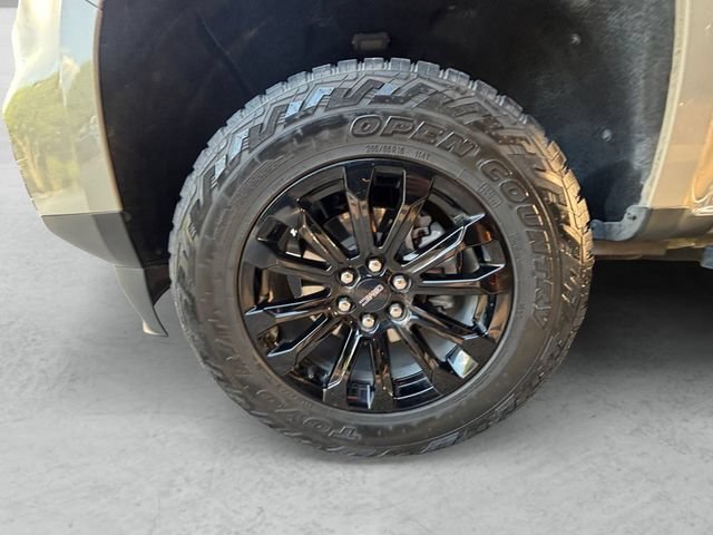 Used 2022 DESERT SAND METALLIC GMC 2WD Elevation image 24