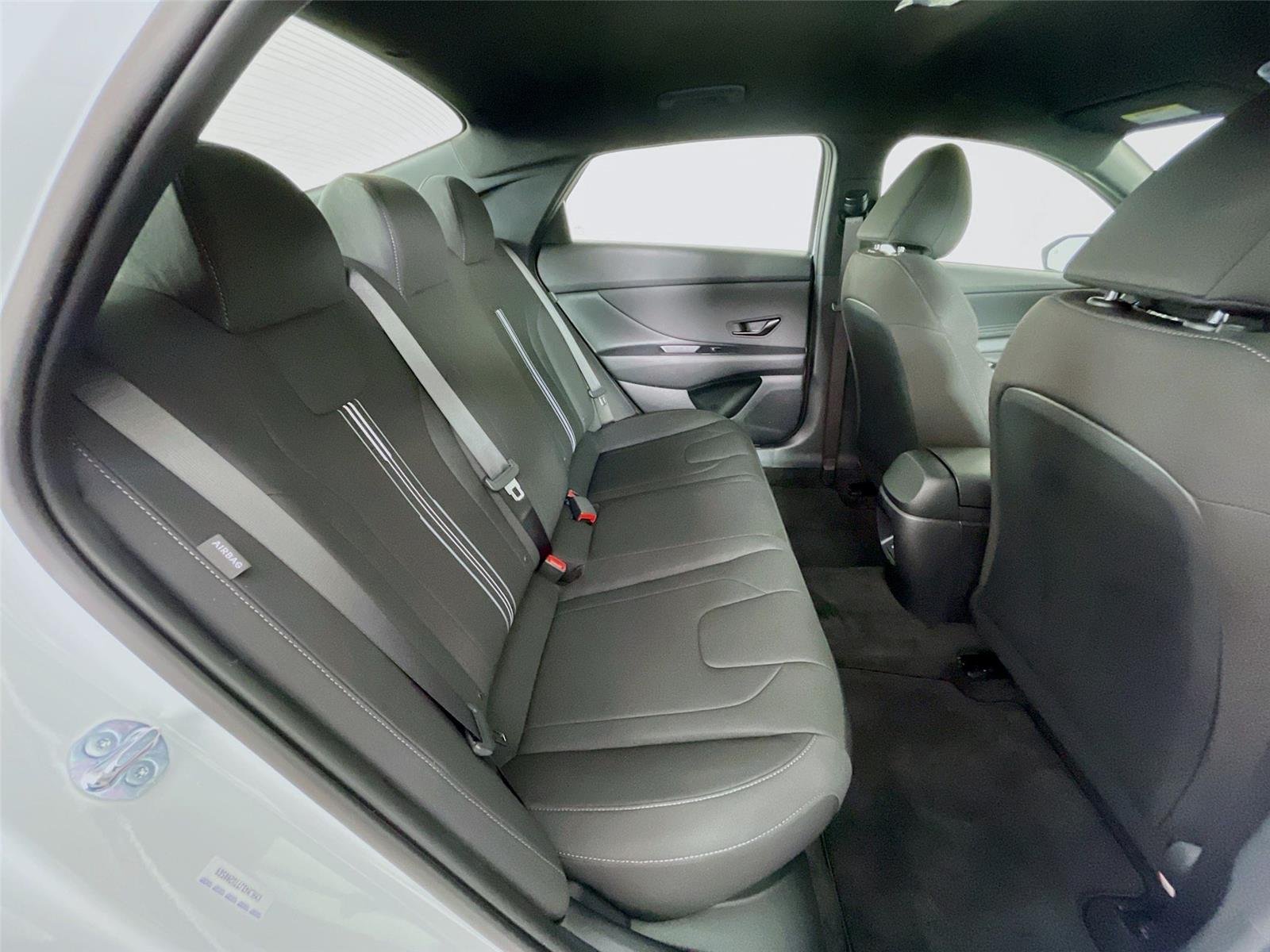 Used 2026 Serenity White Hyundai SEL Sport image 29