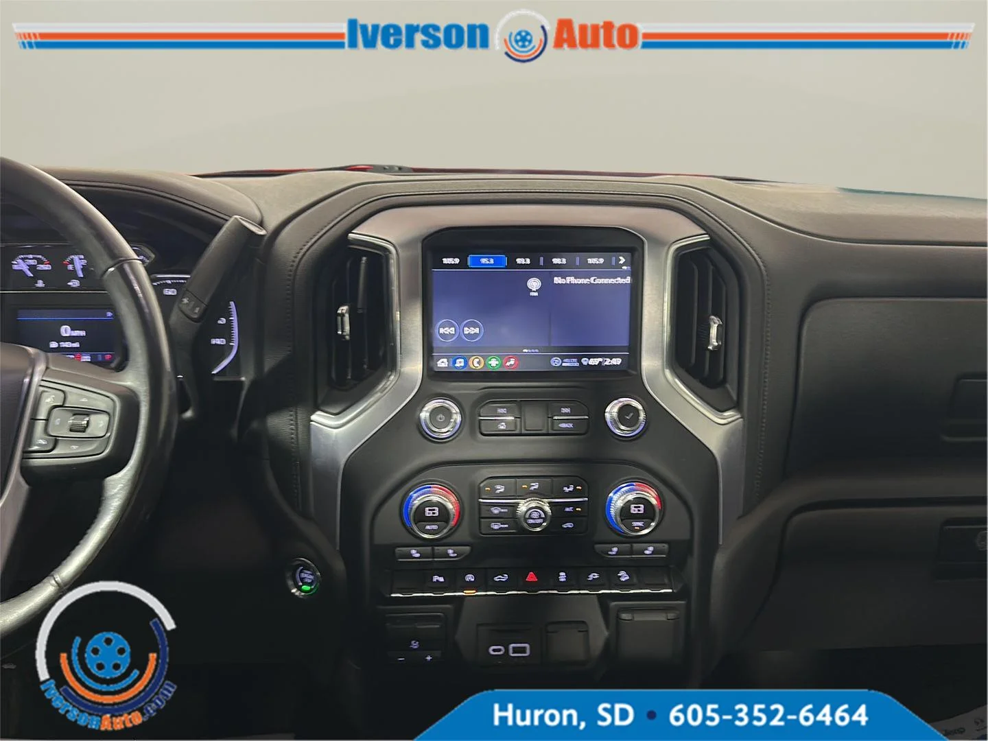 Used 2020 Cardinal Red GMC SLE image 22