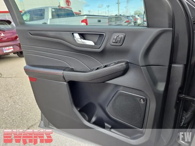 Used 2022 Gray Ford SEL image 14