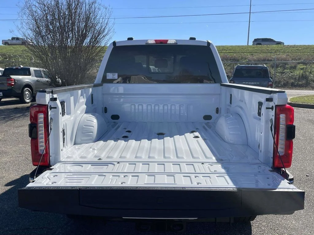 New 2026 Oxford White Ford F-250® Lariat® image 10