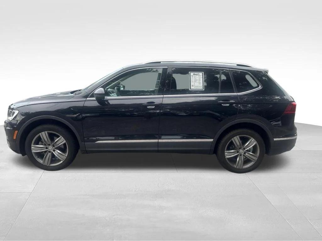 Used 2021 Black Volkswagen 2.0T SEL image 26