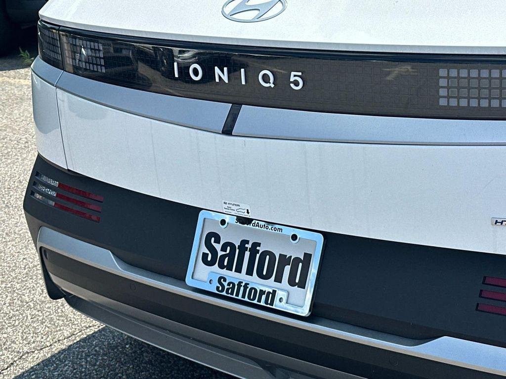 2025 Hyundai IONIQ 5 SEL - Photo 11