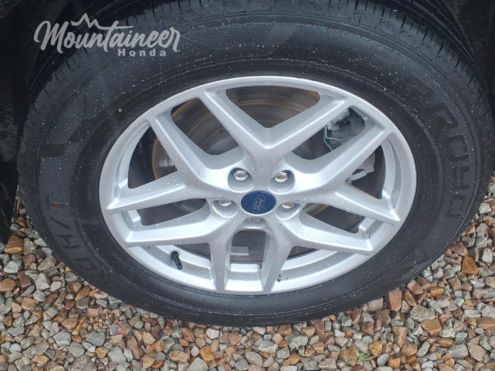 Used 2022 Agate Black Ford SEL image 11