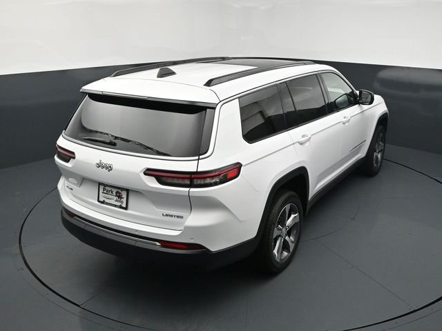 New 2026 Bright White Clear-Coat Exterior Paint Jeep Limited image 13