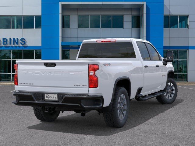 2026 Chevrolet Silverado 2500 HD Custom - Photo 4