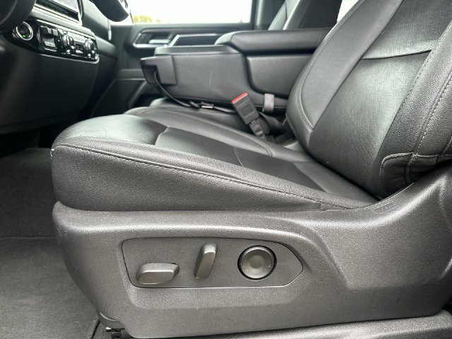 Used 2025 Black GMC SLT image 22
