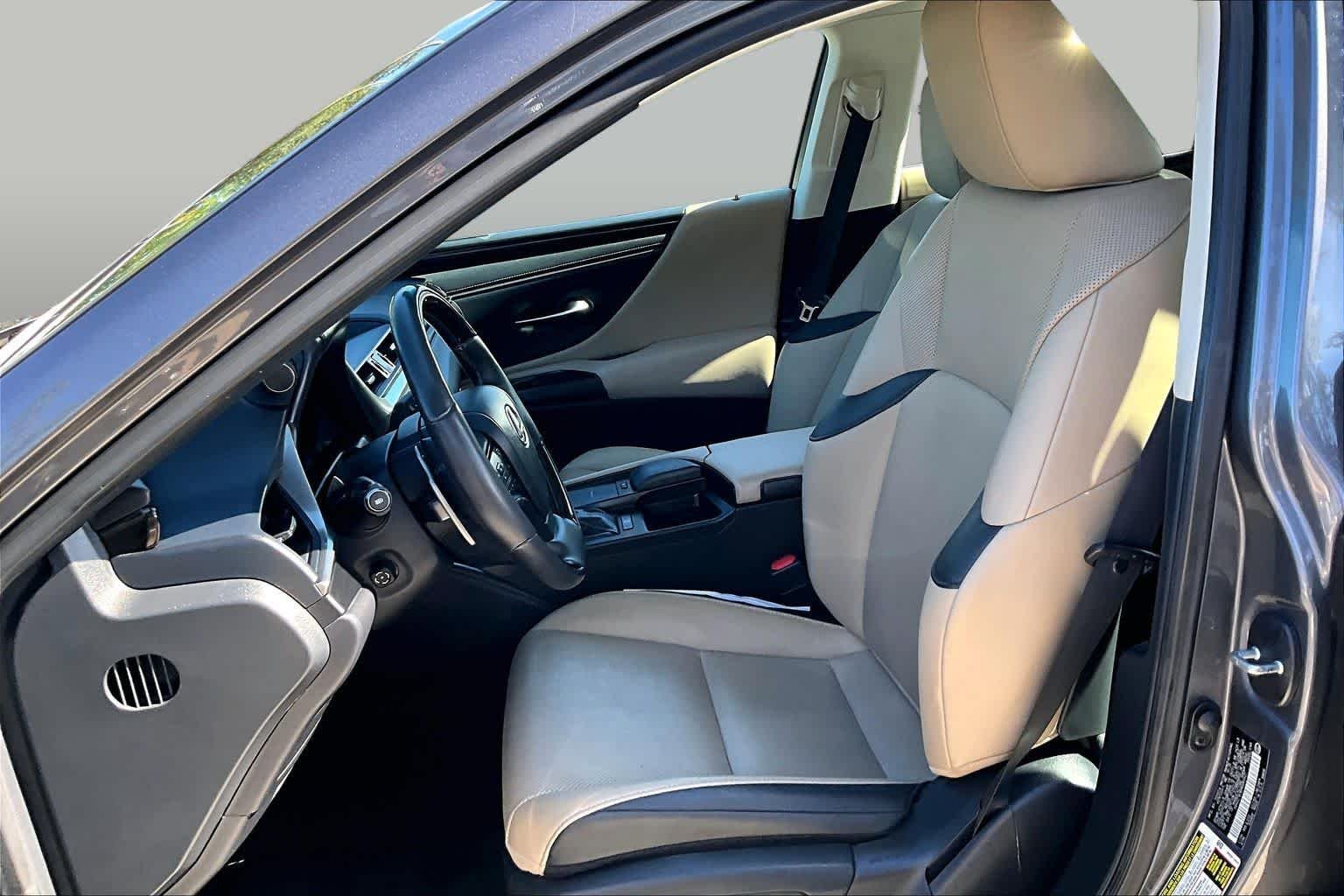 Used 2021 Nebula Gray Pearl Lexus  image 8