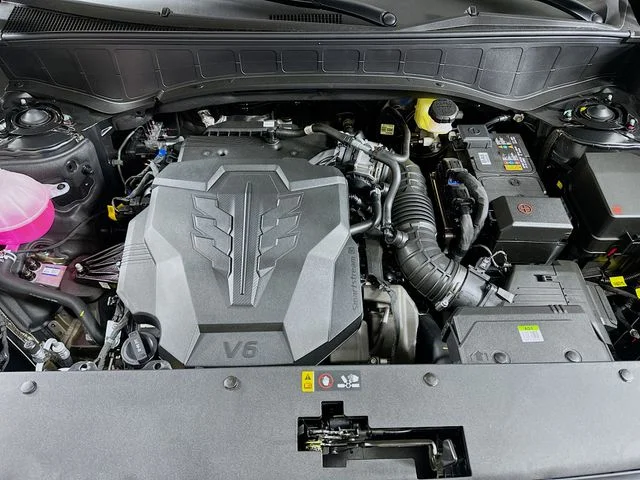 New 2026 Black Hyundai SEL Premium image 24