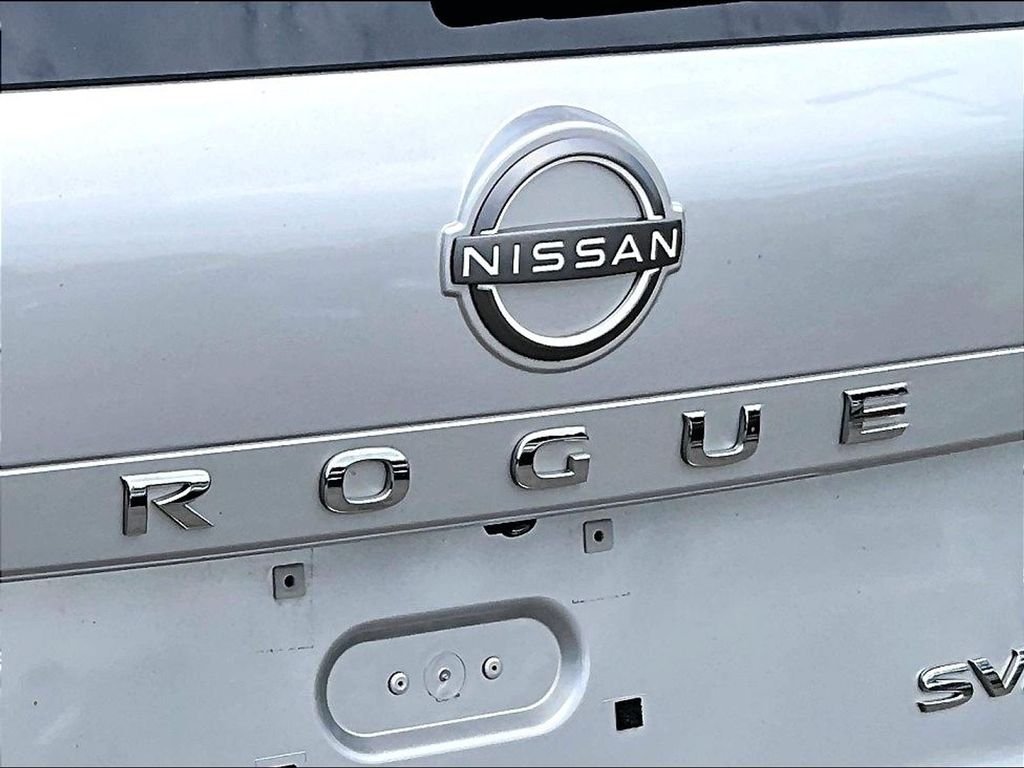 Used 2023 Silver Nissan SV image 26