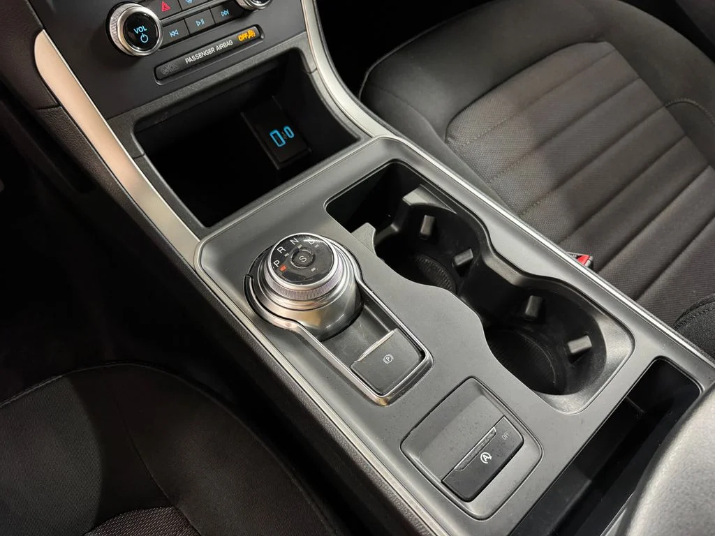 Used 2024 Gray Ford SE image 23