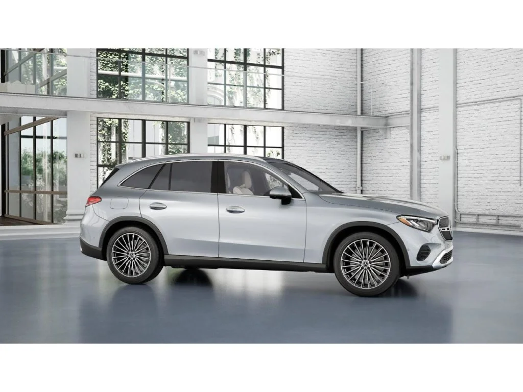 New 2027 Silver Mercedes-Benz GLC 300 image 14