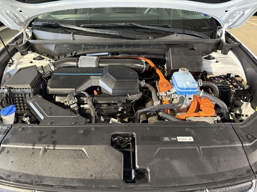 Used 2023 White Hyundai SEL image 12