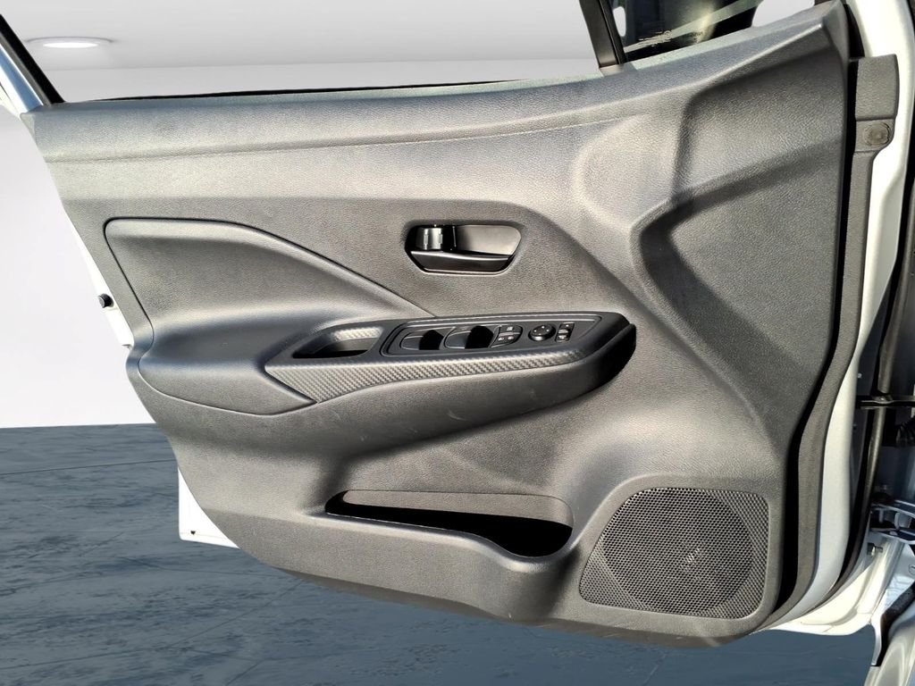 Used 2025 Silver Nissan 1.6 S image 29