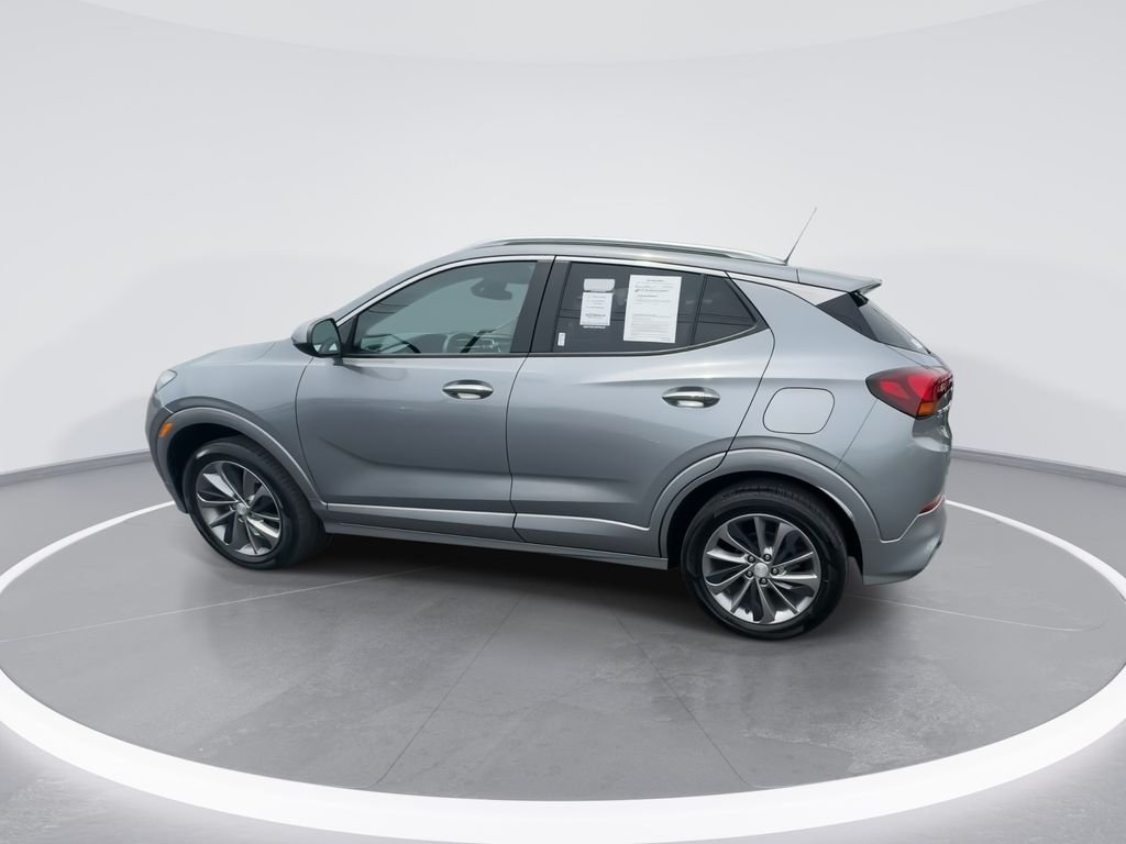 Used 2023 Gray Buick Select image 5