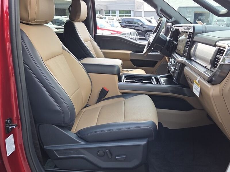 New 2026 Ruby Red Metallic Tinted Clearcoat Ford F-250® Lariat® image 17