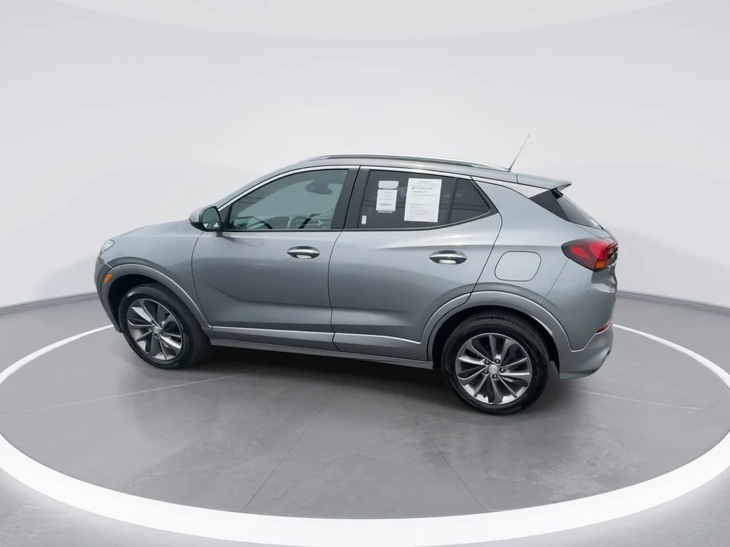 Used 2023 Gray Buick Select image 5
