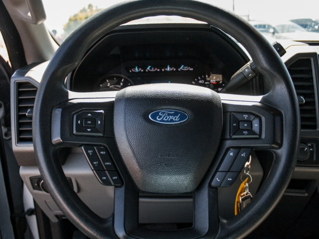 Used 2020 Oxford White Ford XL image 13