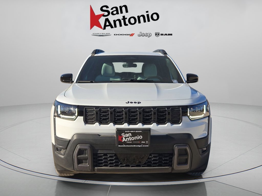 New 2026 Bright White Clear-Coat Exterior Paint Jeep Laredo image 4