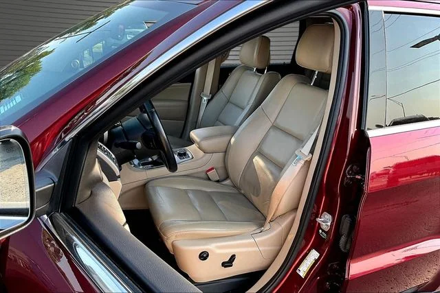 Used 2021 Red Jeep Limited image 21