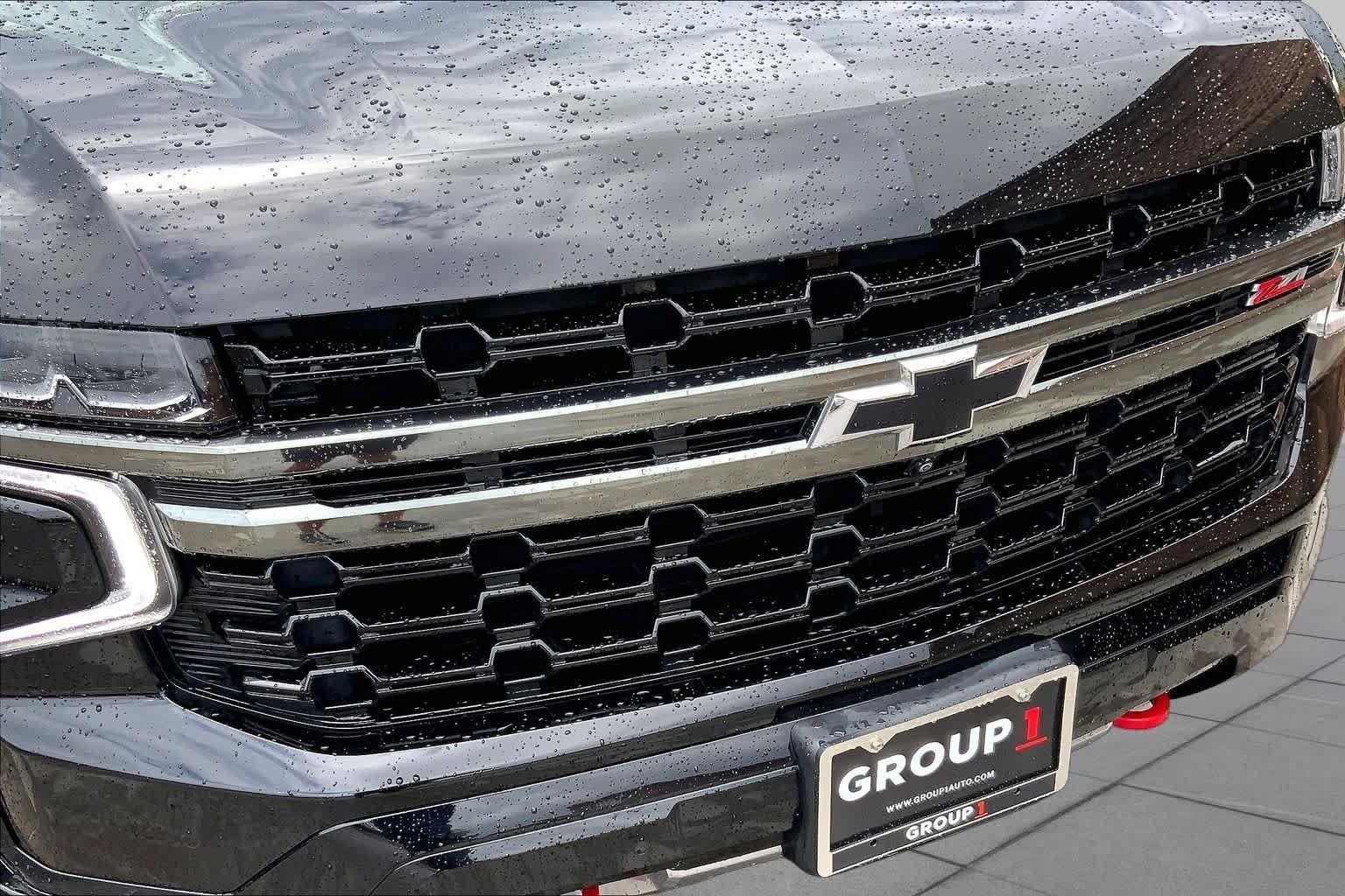 Used 2022 Black Chevrolet Z71 image 30
