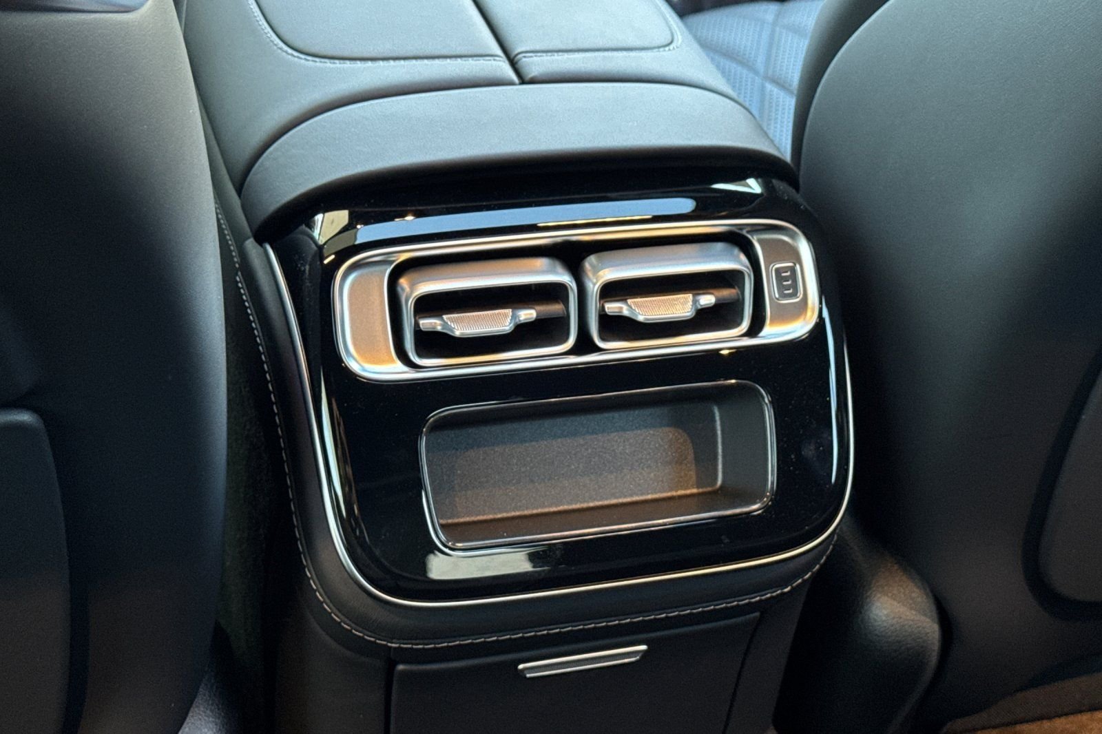 2026 Mercedes-Benz S-Class S 580 - Photo 26