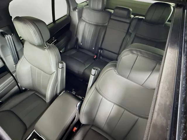 New 2026 Carpathian Gray Premium Metallic Land Rover SE image 14