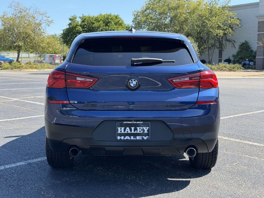 Used 2018 Blue BMW xDrive28i image 21