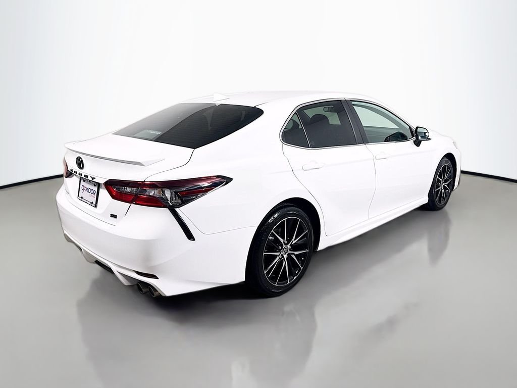 Used 2024 Ice Cap Toyota SE image 7