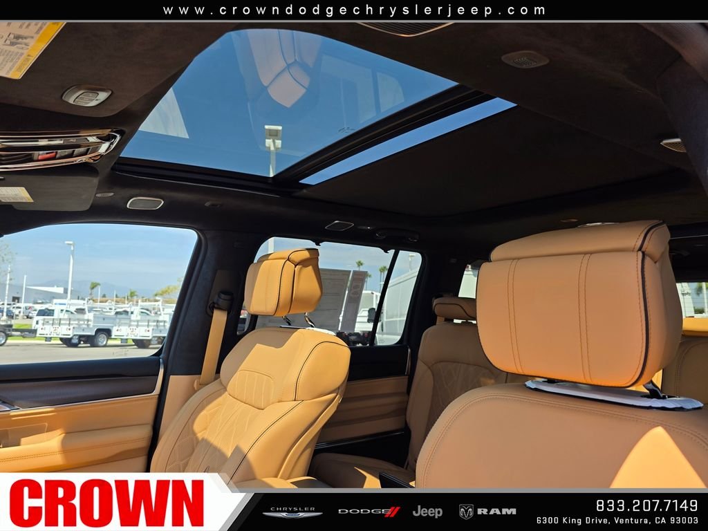 New 2026 High Gloss Black Exterior Paint Jeep Summit Reserve image 19