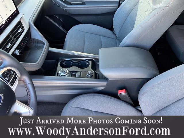 Used 2026 Vapor Blue Metallic Ford Active image 15
